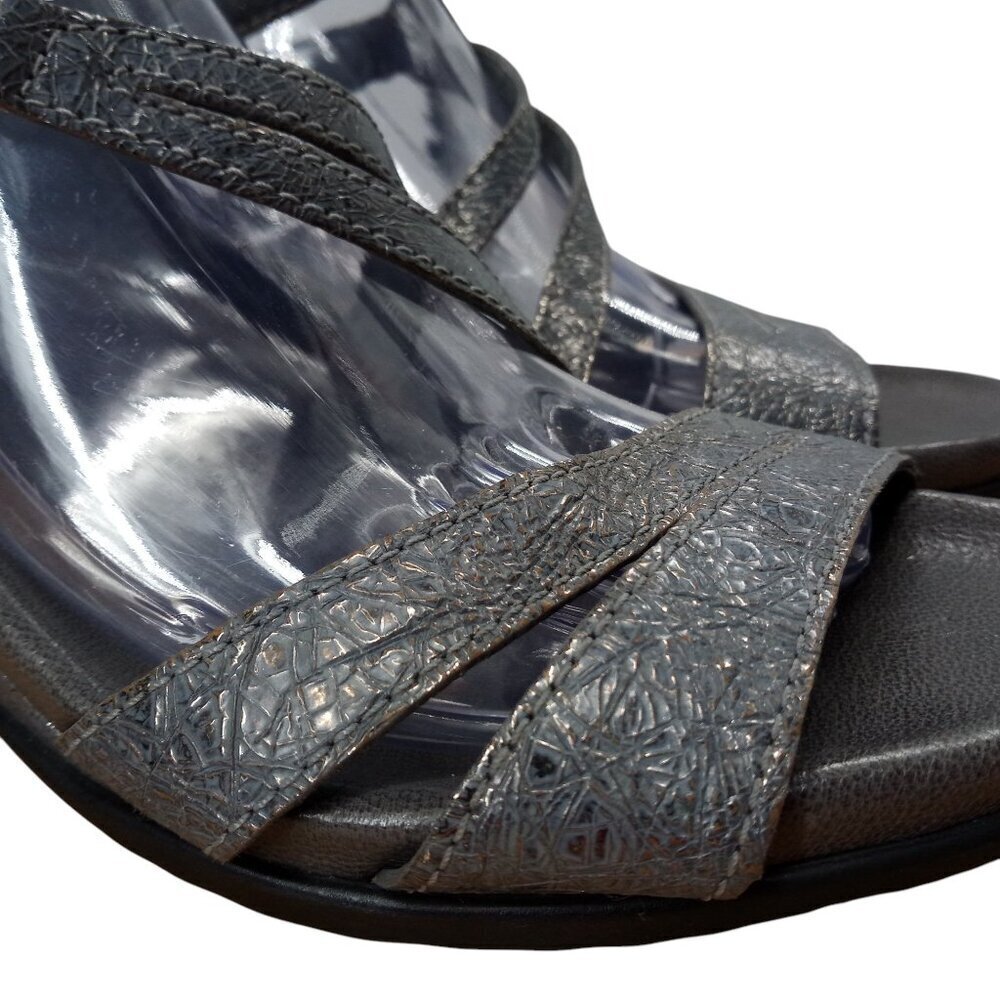 Dansko Addyson Pewter Leather Strappy Wedge Sandals Size 40 US 9.5-10 Metallic - Picture 3 of 13